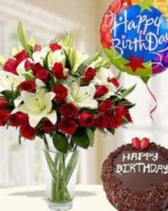 Casa Blanca and 18 rose 1 Kg cake foil ballon